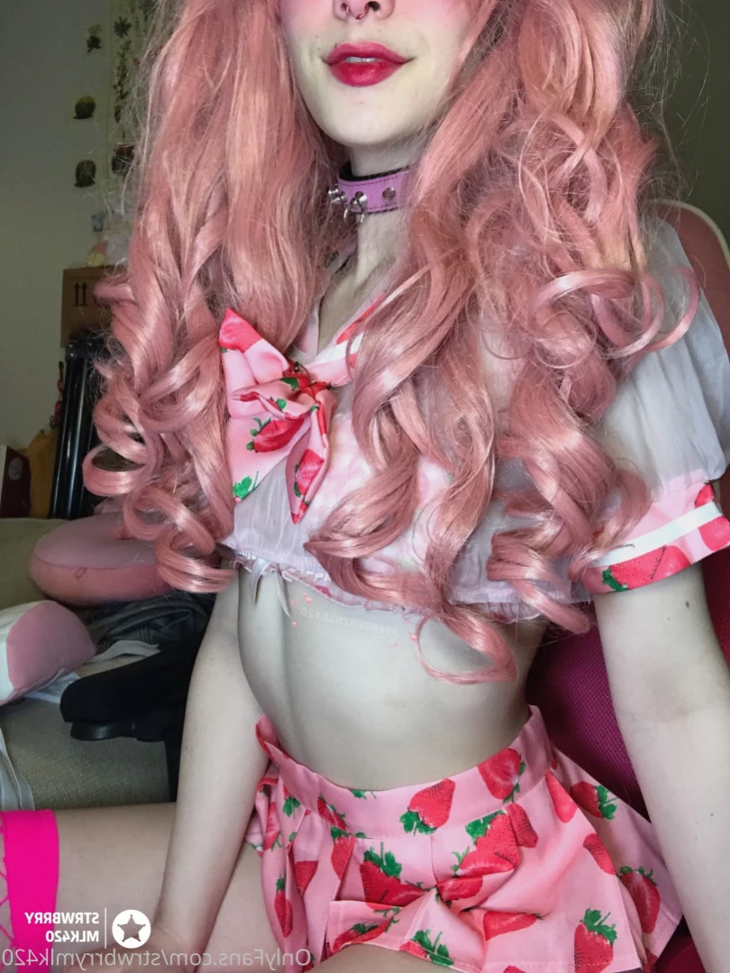 Veronika Strawberry [ strwbrrymlk420 ] Onlyfans leaked photo 12648298 on Hotleaks.tv