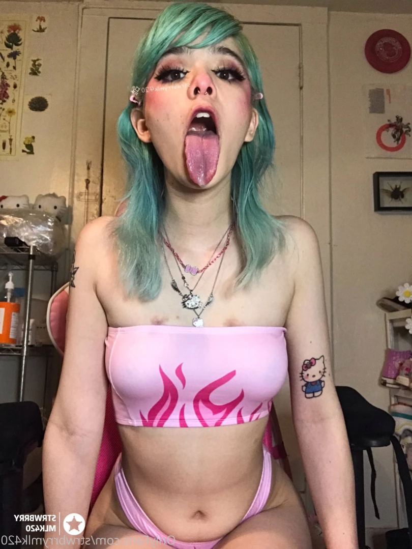 Veronika Strawberry [ strwbrrymlk420 ] Onlyfans leaked photo 12648411 on Hotleaks.tv