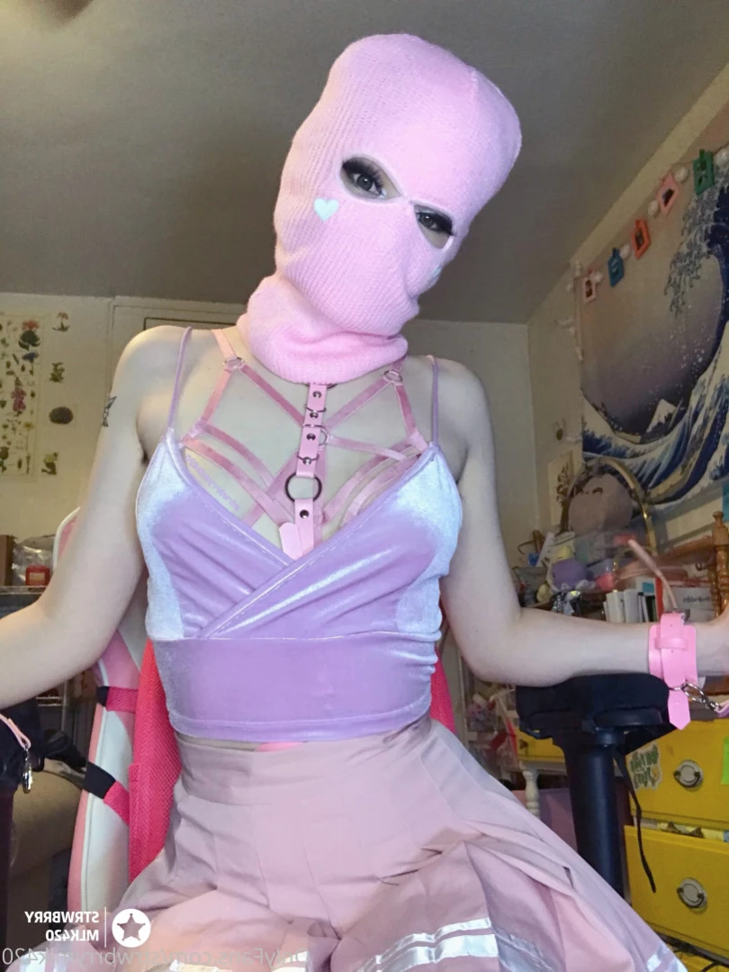 Veronika Strawberry [ strwbrrymlk420 ] Onlyfans leaked photo 12649090 on Hotleaks.tv
