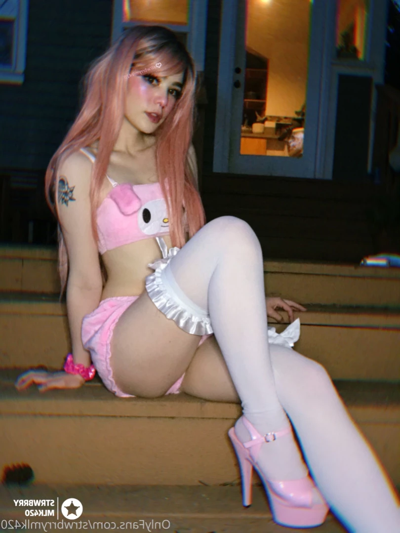 Veronika Strawberry [ strwbrrymlk420 ] Onlyfans leaked photo 12758042 on Hotleaks.tv