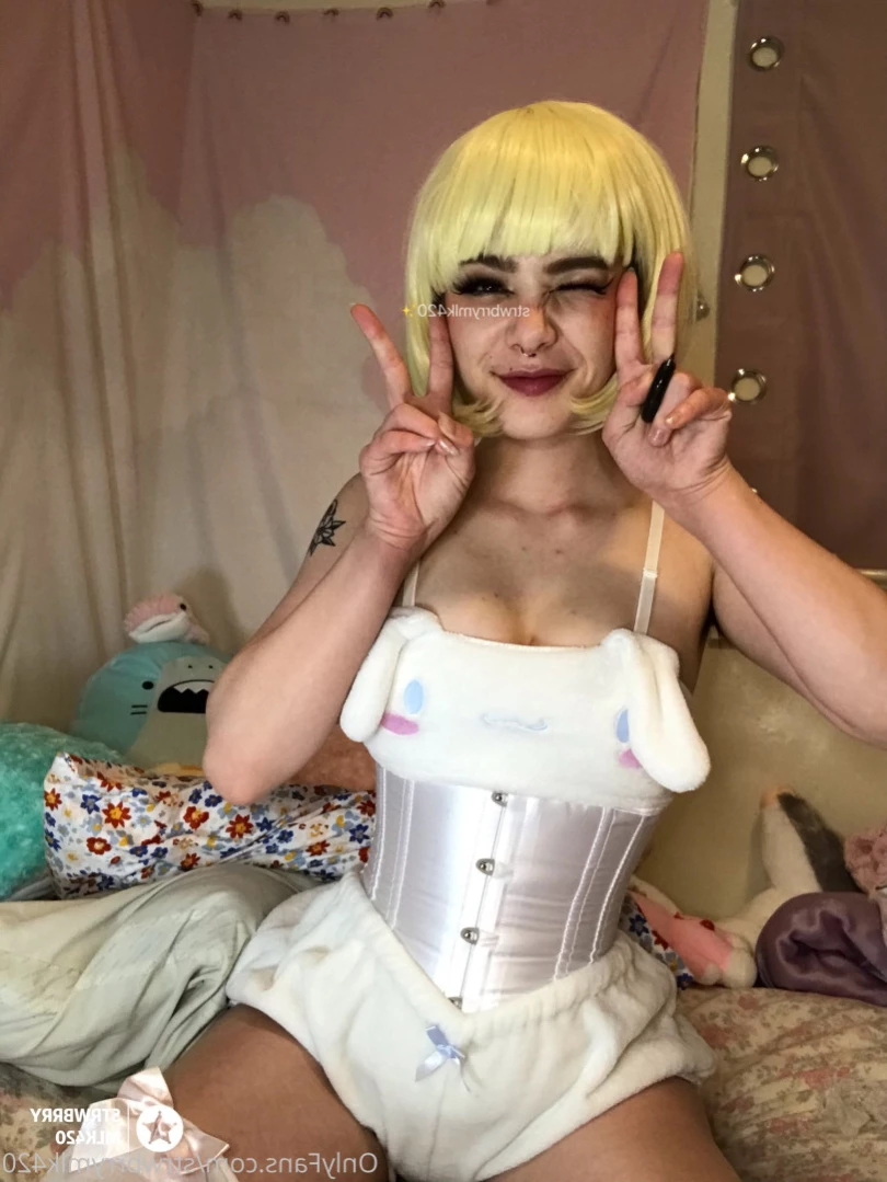 Veronika Strawberry [ strwbrrymlk420 ] Onlyfans leaked photo 14301423 on Hotleaks.tv
