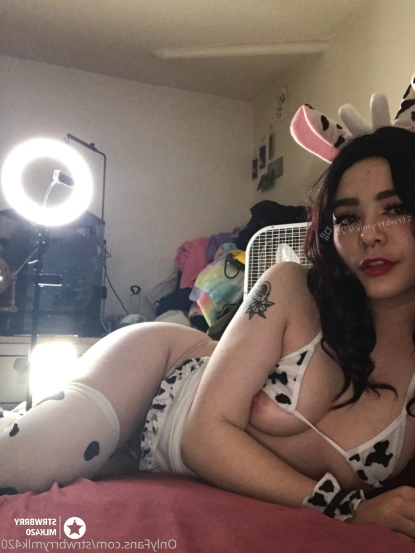 Veronika Strawberry [ strwbrrymlk420 ] Onlyfans leaked photo 14352614 on Hotleaks.tv