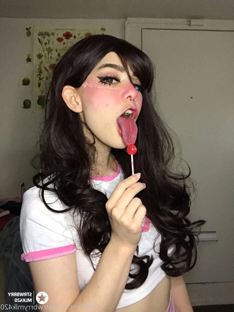 Veronika Strawberry [ strwbrrymlk420 ] Onlyfans leaked photo 14535773 on Hotleaks.tv