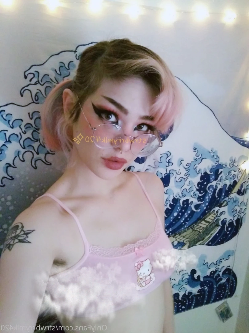 Veronika Strawberry [ strwbrrymlk420 ] Onlyfans leaked photo 15005602 on Hotleaks.tv