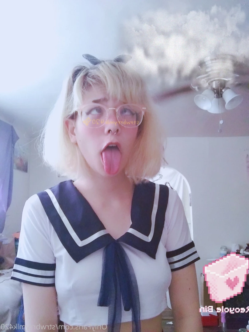 Veronika Strawberry [ strwbrrymlk420 ] Onlyfans leaked photo 15343947 on Hotleaks.tv