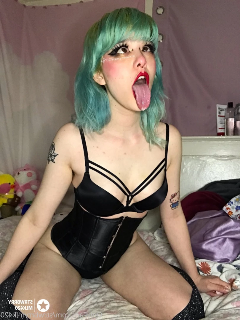 Veronika Strawberry [ strwbrrymlk420 ] Onlyfans leaked photo 15460893 on Hotleaks.tv