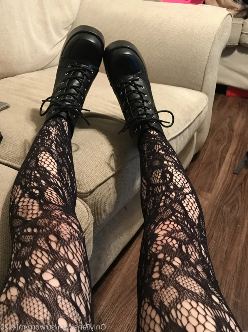 Veronika Strawberry [ strwbrrymlk420 ] Onlyfans leaked photo 16312030 on Hotleaks.tv