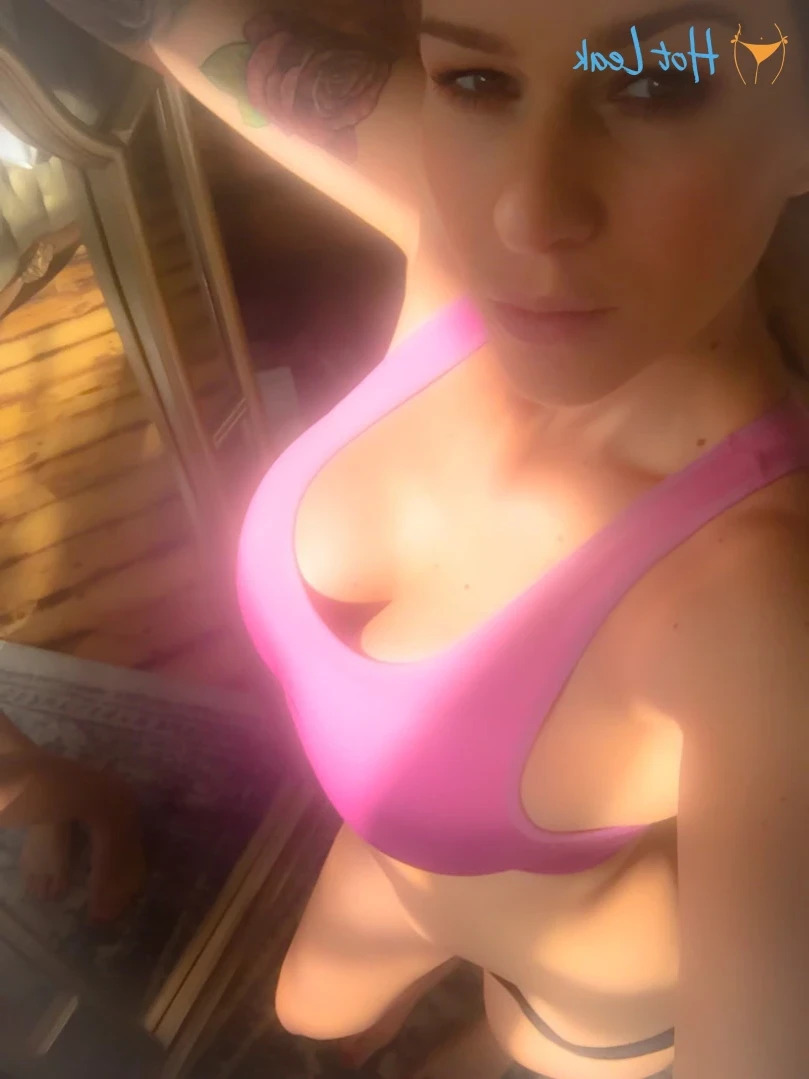 Madam Violet [ surrendersubmit ] Onlyfans leaked photo 10865607 on Hotleaks.tv