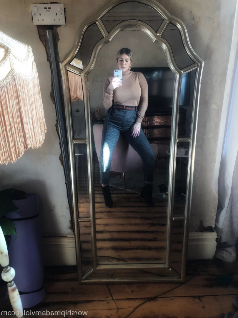 Madam Violet [ surrendersubmit ] Onlyfans leaked photo 11379860 on Hotleaks.tv