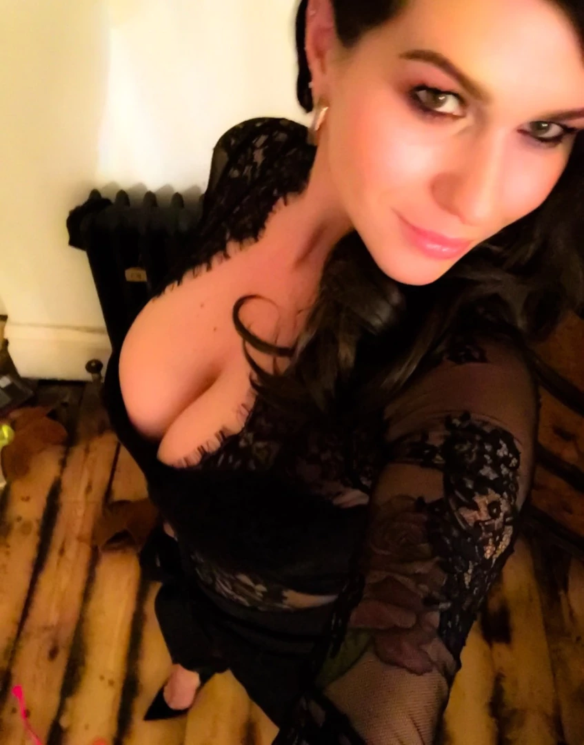 Madam Violet [ surrendersubmit ] Onlyfans leaked photo 11395217 on Hotleaks.tv