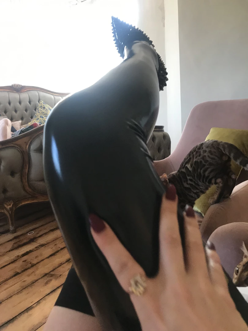 Madam Violet [ surrendersubmit ] Onlyfans leaked photo 11420317 on Hotleaks.tv