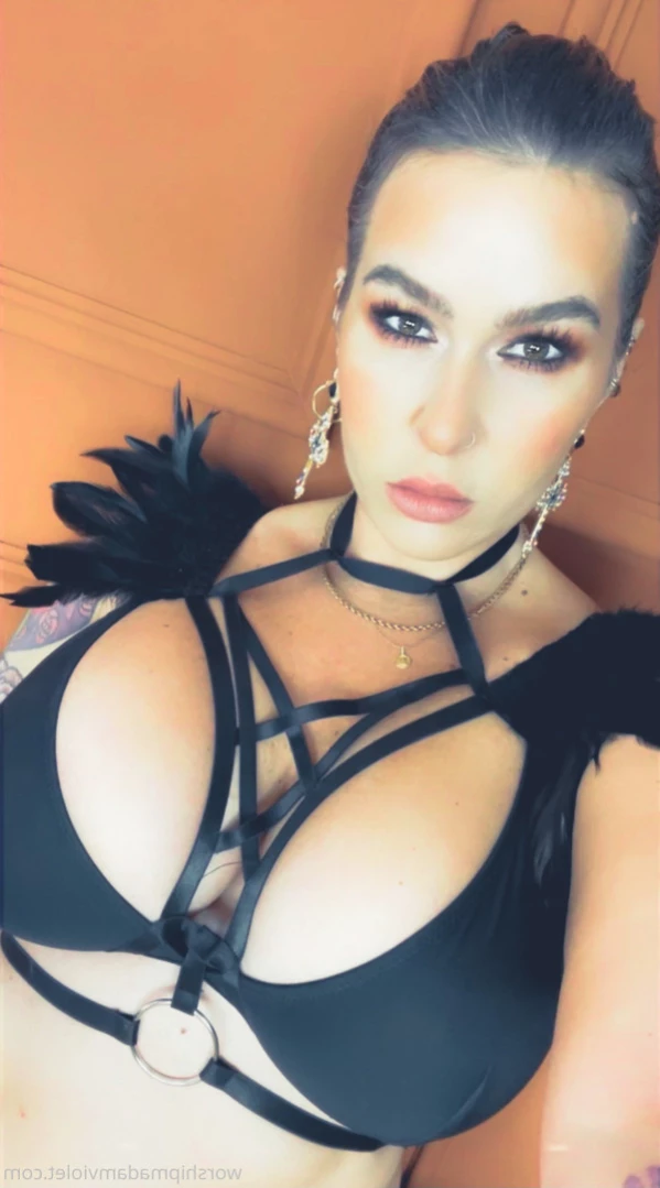 Madam Violet [ surrendersubmit ] Onlyfans leaked photo 11487827 on Hotleaks.tv