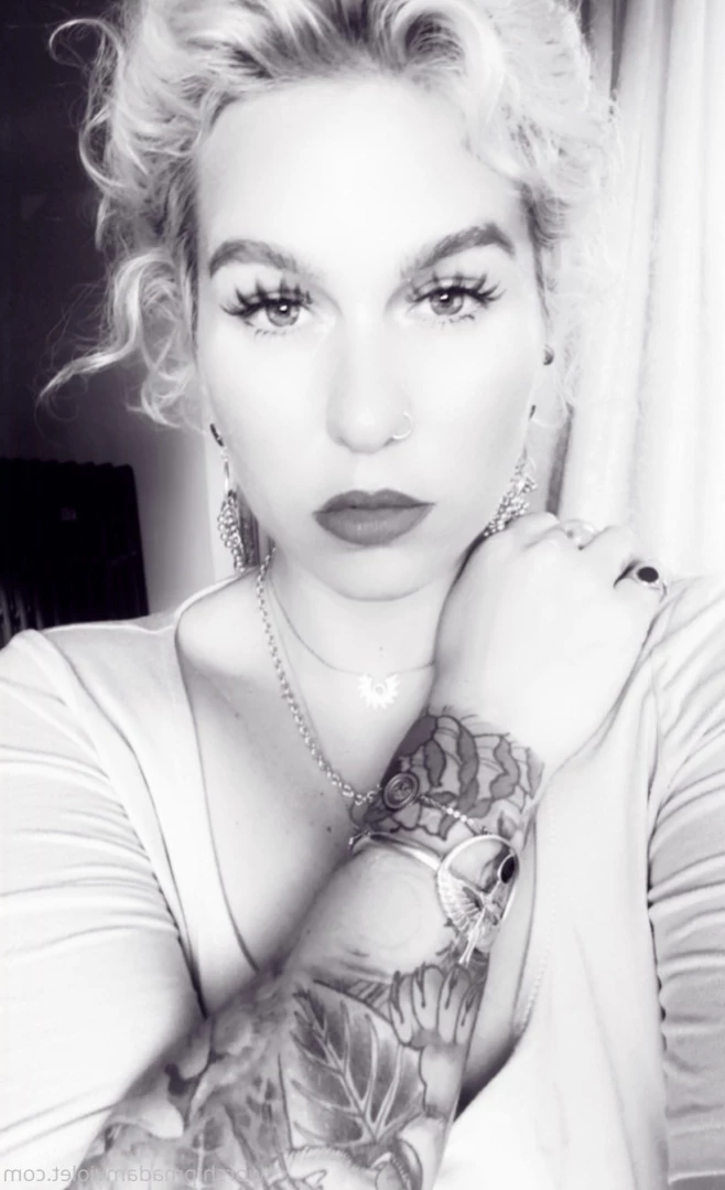 Madam Violet [ surrendersubmit ] Onlyfans leaked photo 11500421 on Hotleaks.tv
