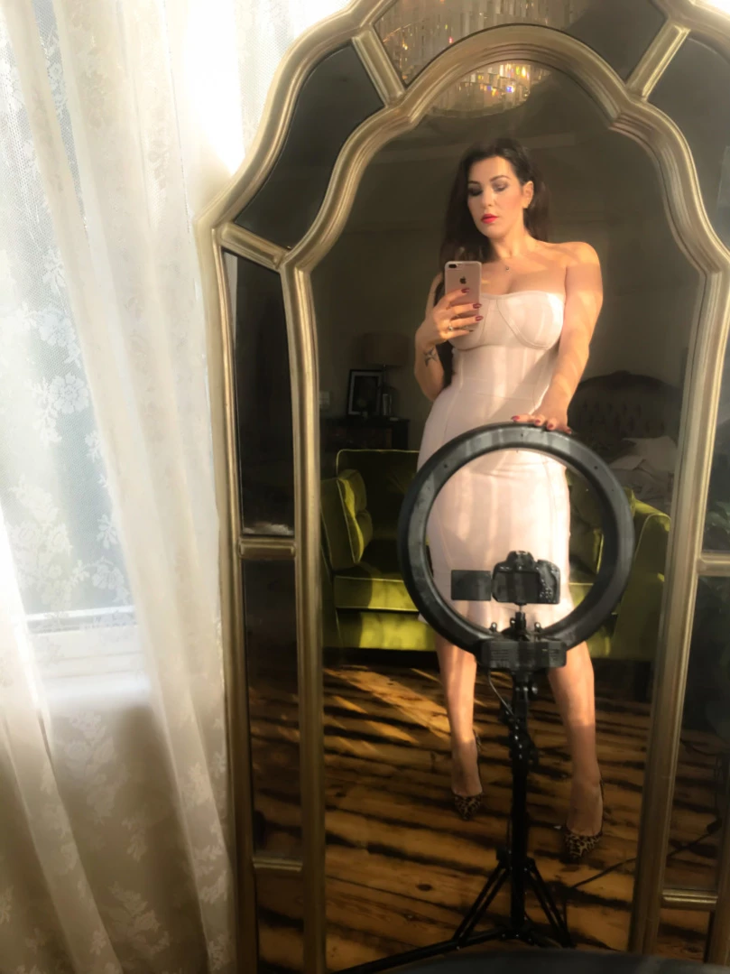 Madam Violet [ surrendersubmit ] Onlyfans leaked photo 11506607 on Hotleaks.tv