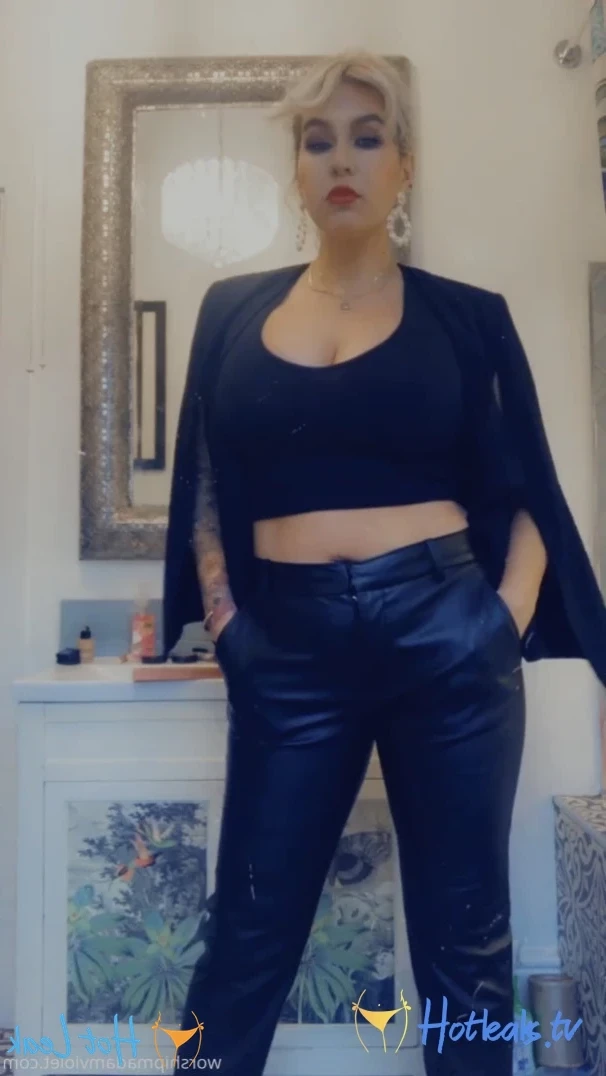 Madam Violet [ surrendersubmit ] Onlyfans leaked photo 11511846 on Hotleaks.tv