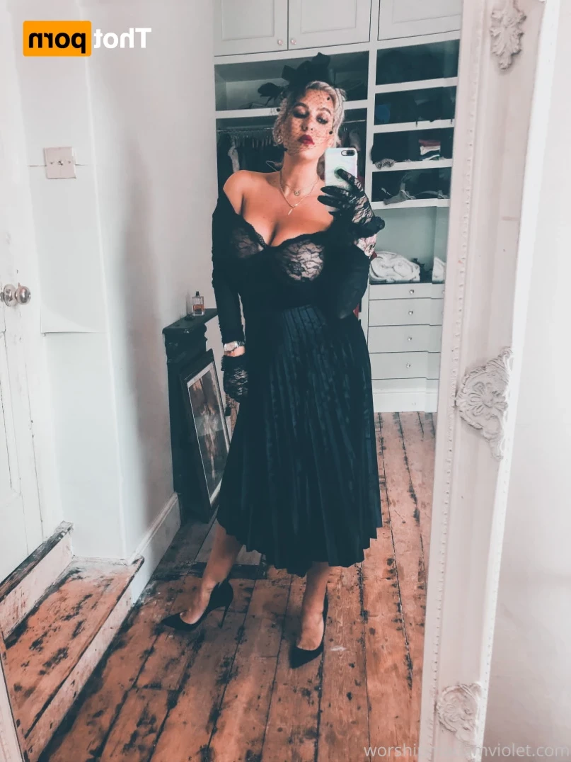 Madam Violet [ surrendersubmit ] Onlyfans leaked photo 12166229 on Hotleaks.tv