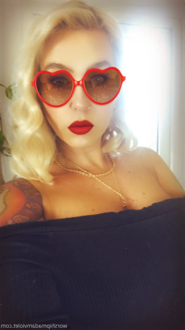 Madam Violet [ surrendersubmit ] Onlyfans leaked photo 12194221 on Hotleaks.tv