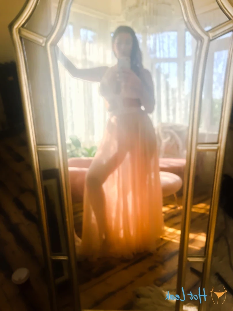 Madam Violet [ surrendersubmit ] Onlyfans leaked photo 12219520 on Hotleaks.tv