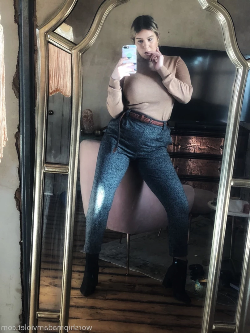Madam Violet [ surrendersubmit ] Onlyfans leaked photo 12257884 on Hotleaks.tv