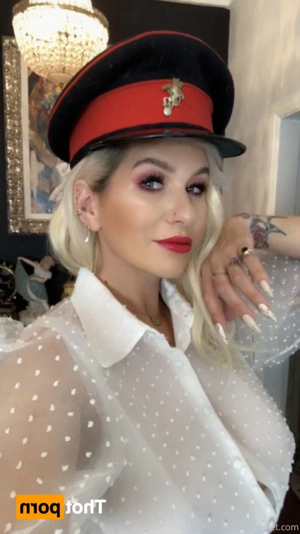 Madam Violet [ surrendersubmit ] Onlyfans leaked photo 12422989 on Hotleaks.tv