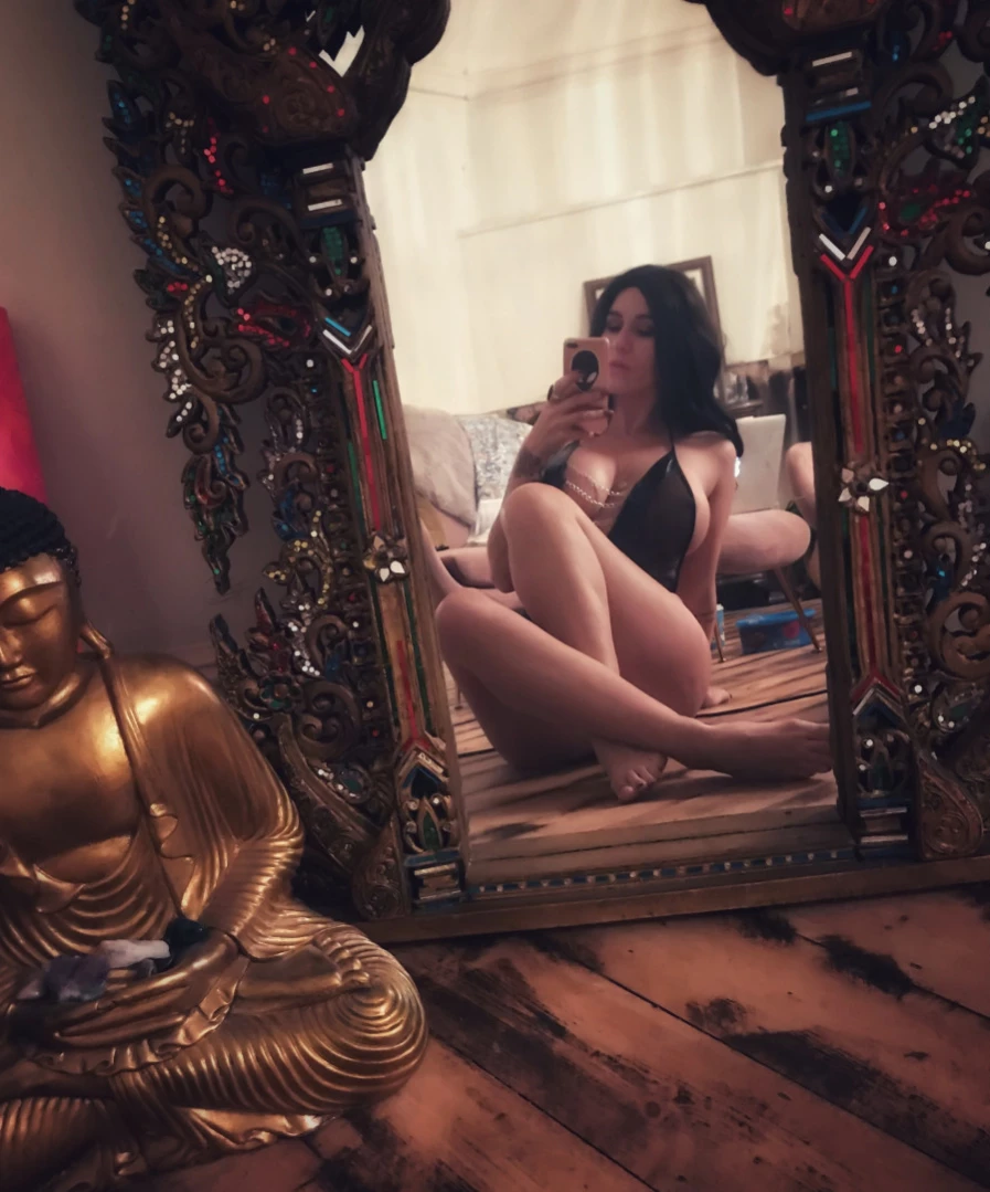 Madam Violet [ surrendersubmit ] Onlyfans leaked photo 12510655 on Hotleaks.tv