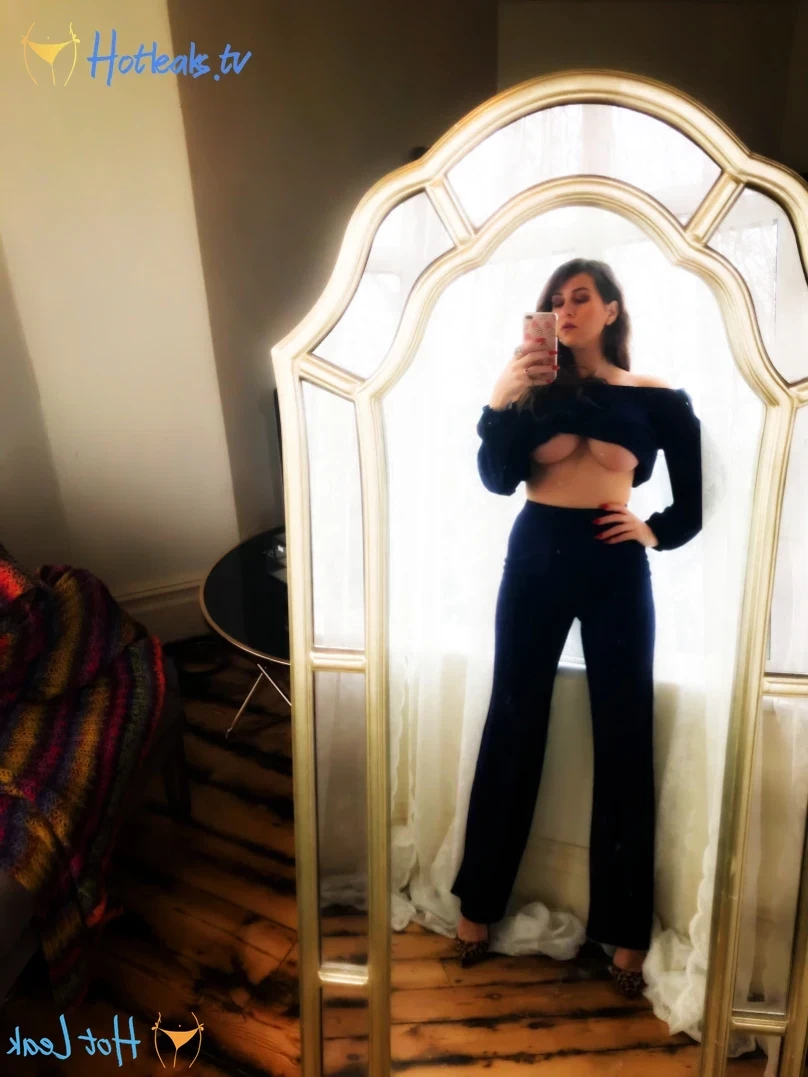 Madam Violet [ surrendersubmit ] Onlyfans leaked photo 12606886 on Hotleaks.tv