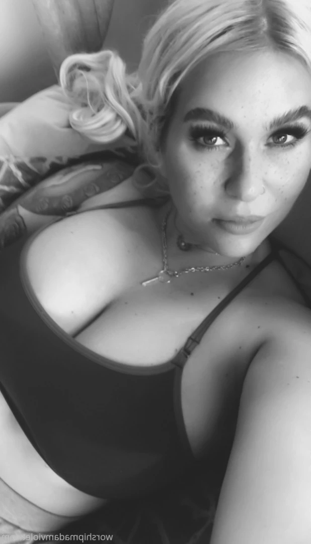 Madam Violet [ surrendersubmit ] Onlyfans leaked photo 12695081 on Hotleaks.tv