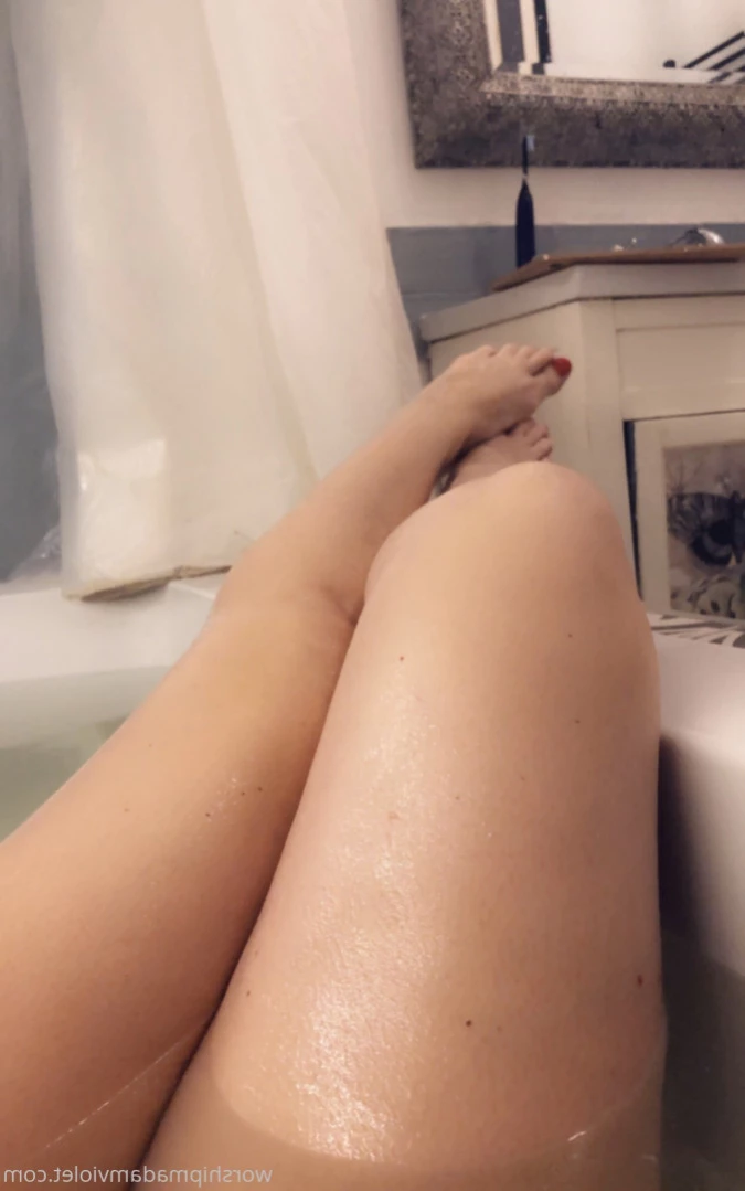 Madam Violet [ surrendersubmit ] Onlyfans leaked photo 12800827 on Hotleaks.tv
