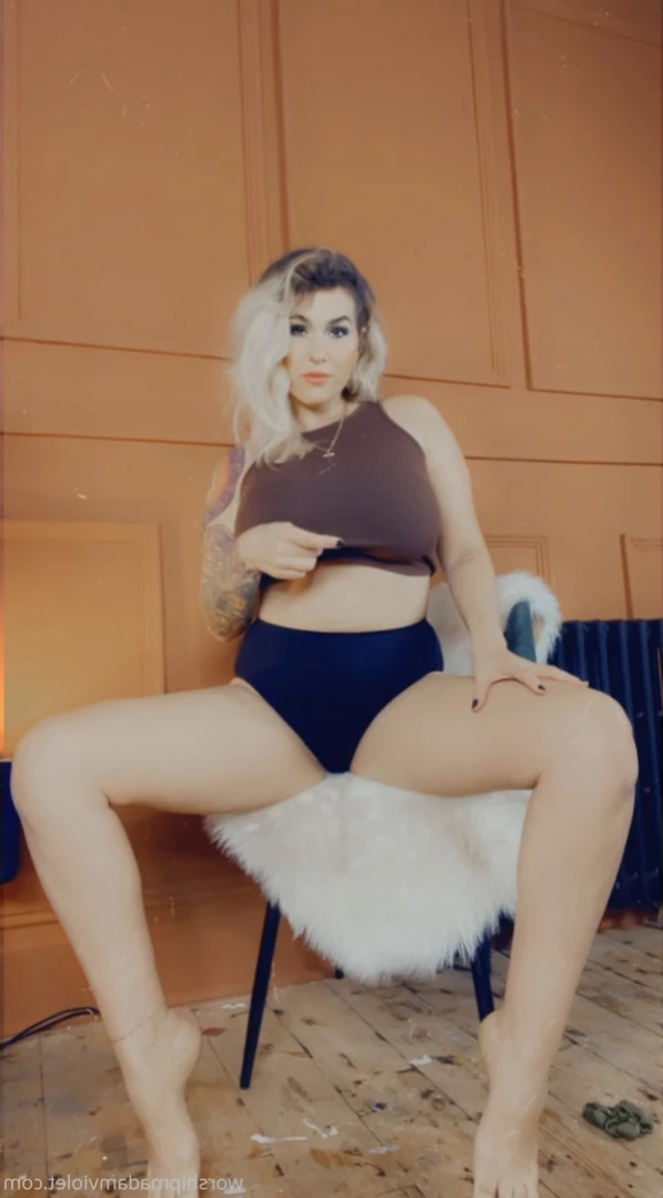 Madam Violet [ surrendersubmit ] Onlyfans leaked photo 12938121 on Hotleaks.tv