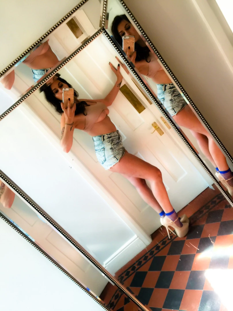 Madam Violet [ surrendersubmit ] Onlyfans leaked photo 13006253 on Hotleaks.tv