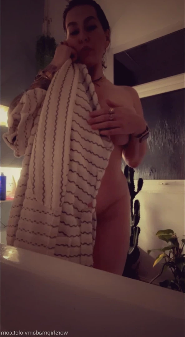 Madam Violet [ surrendersubmit ] Onlyfans leaked photo 13037144 on Hotleaks.tv