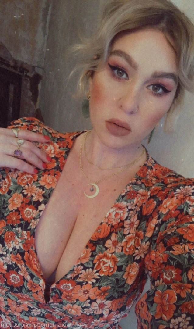 Madam Violet [ surrendersubmit ] Onlyfans leaked photo 13210601 on Hotleaks.tv