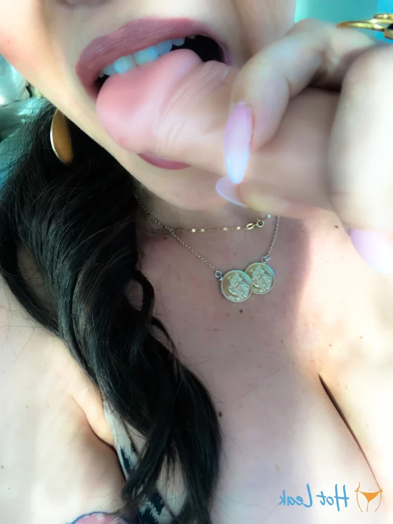 Madam Violet [ surrendersubmit ] Onlyfans leaked photo 13304638 on Hotleaks.tv