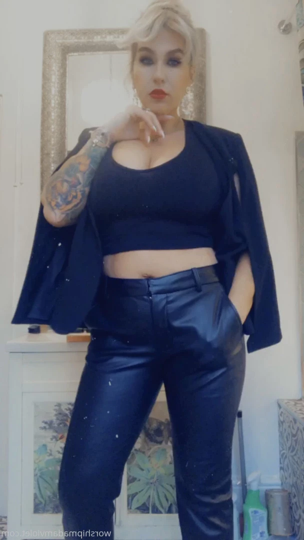 Madam Violet [ surrendersubmit ] Onlyfans leaked photo 13343417 on Hotleaks.tv