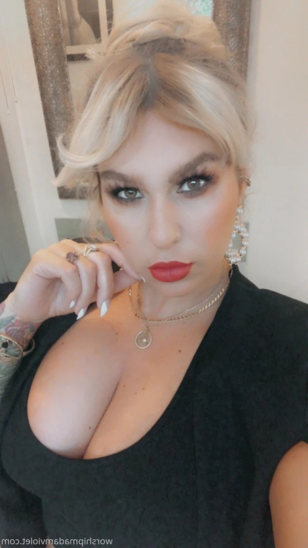 Madam Violet [ surrendersubmit ] Onlyfans leaked photo 13743250 on Hotleaks.tv