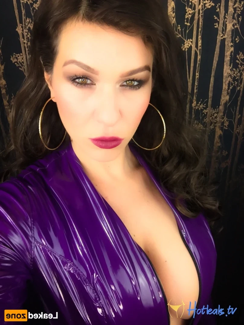 Madam Violet [ surrendersubmit ] Onlyfans leaked photo 13960335 on Hotleaks.tv