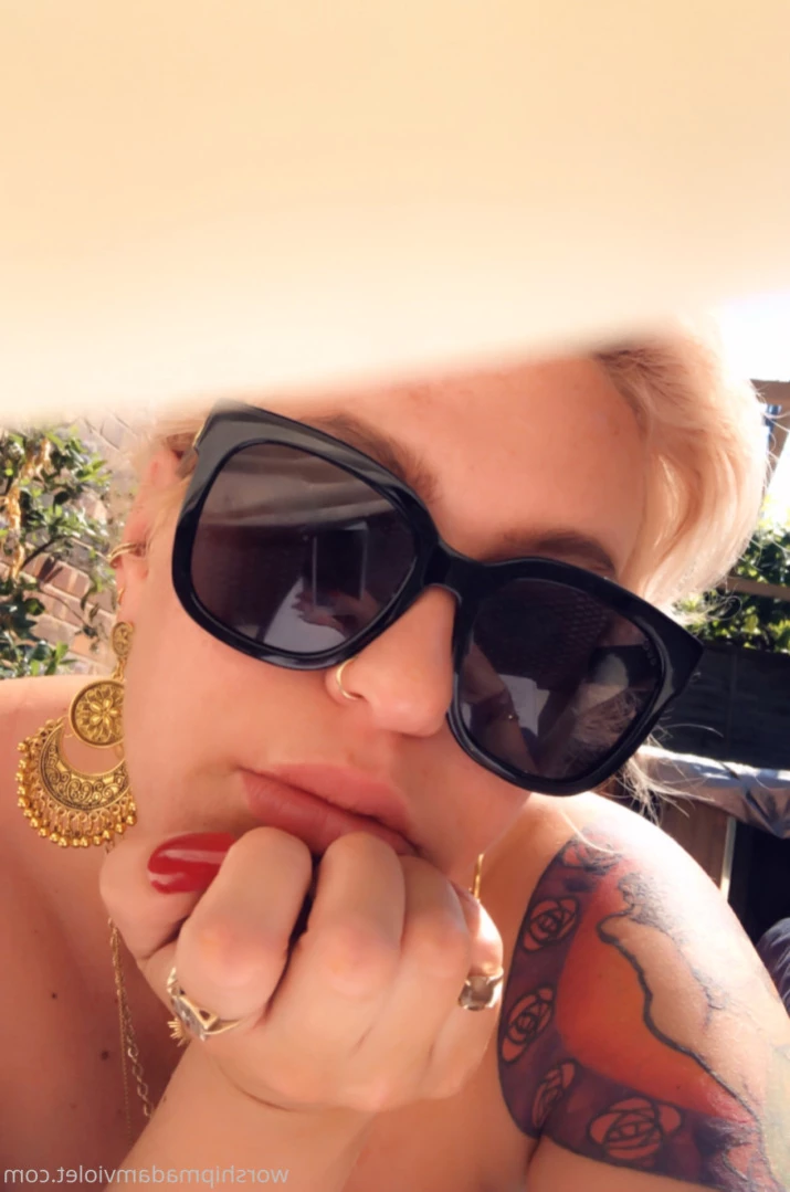Madam Violet [ surrendersubmit ] Onlyfans leaked photo 14224293 on Hotleaks.tv