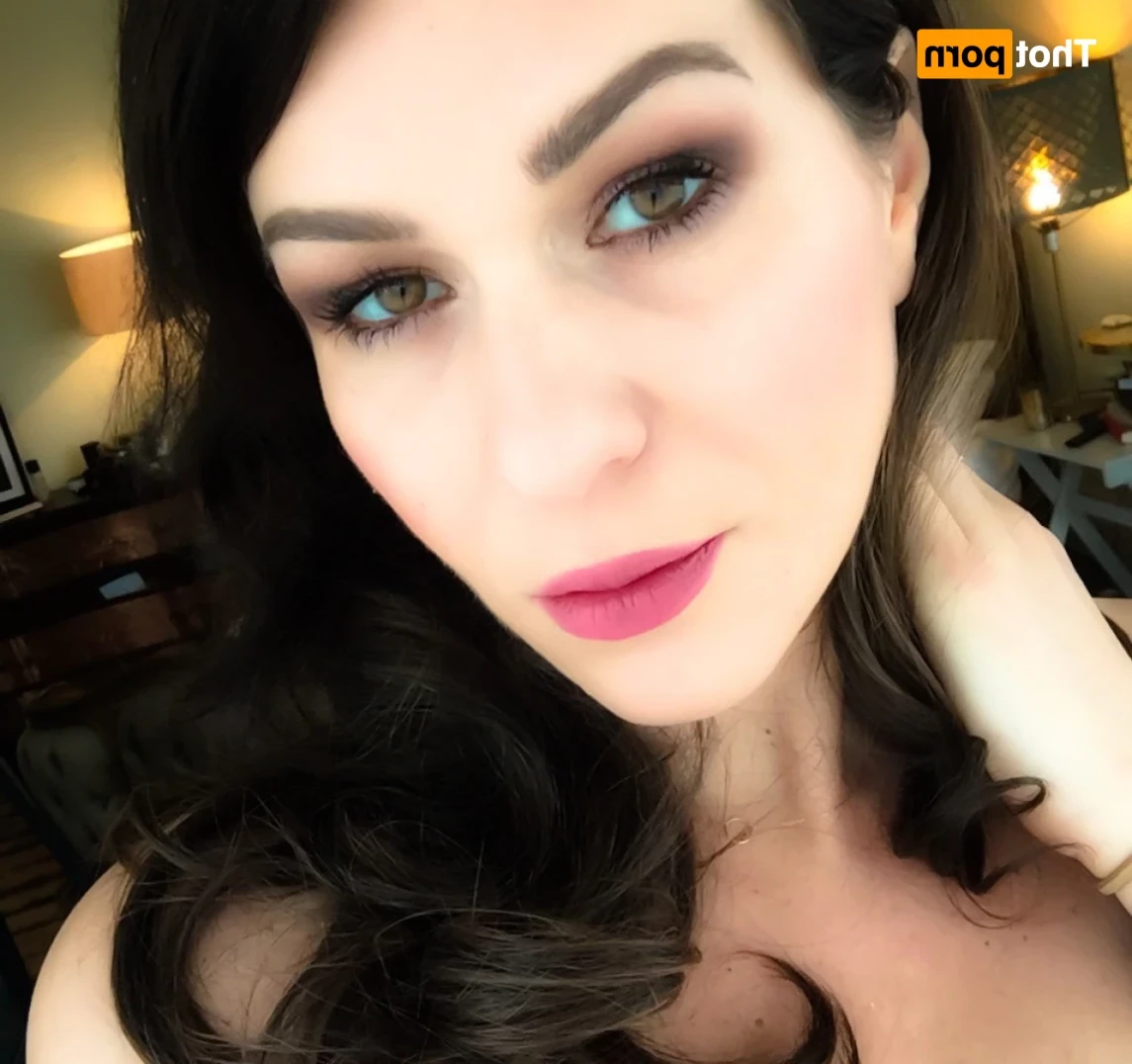 Madam Violet [ surrendersubmit ] Onlyfans leaked photo 14270541 on Hotleaks.tv