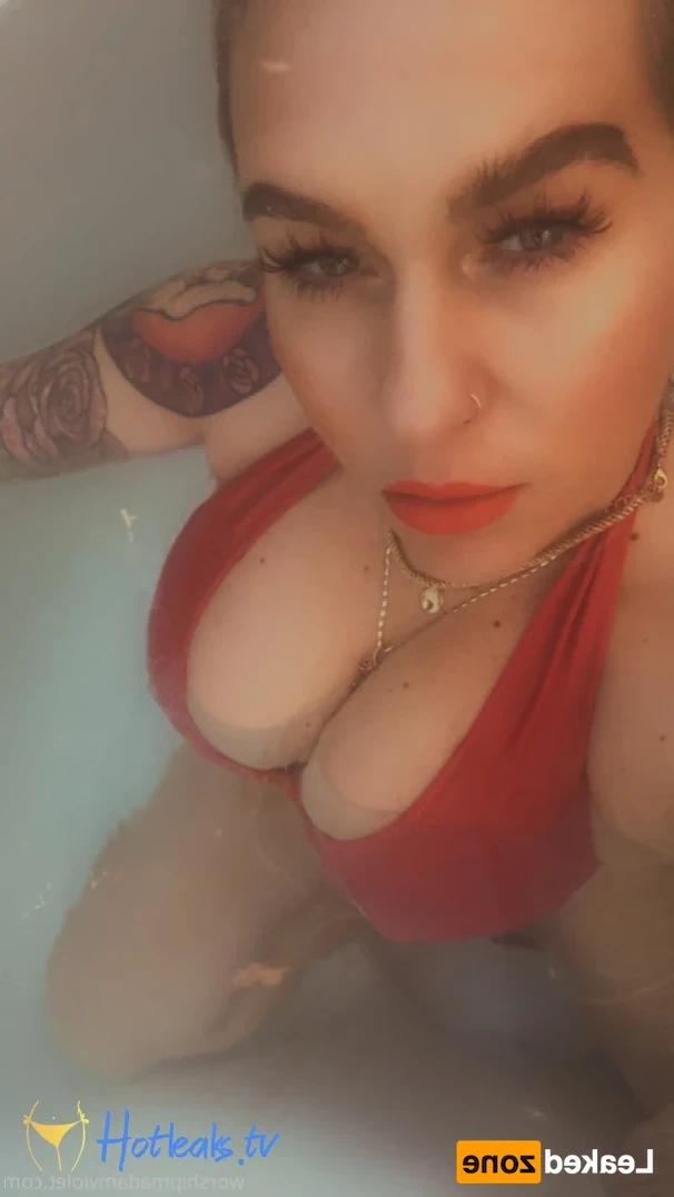 Madam Violet [ surrendersubmit ] Onlyfans leaked photo 14302735 on Hotleaks.tv