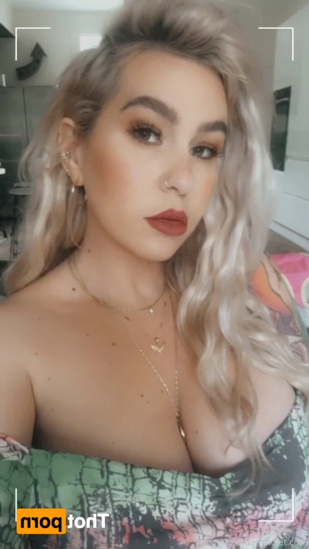 Madam Violet [ surrendersubmit ] Onlyfans leaked photo 14304799 on Hotleaks.tv