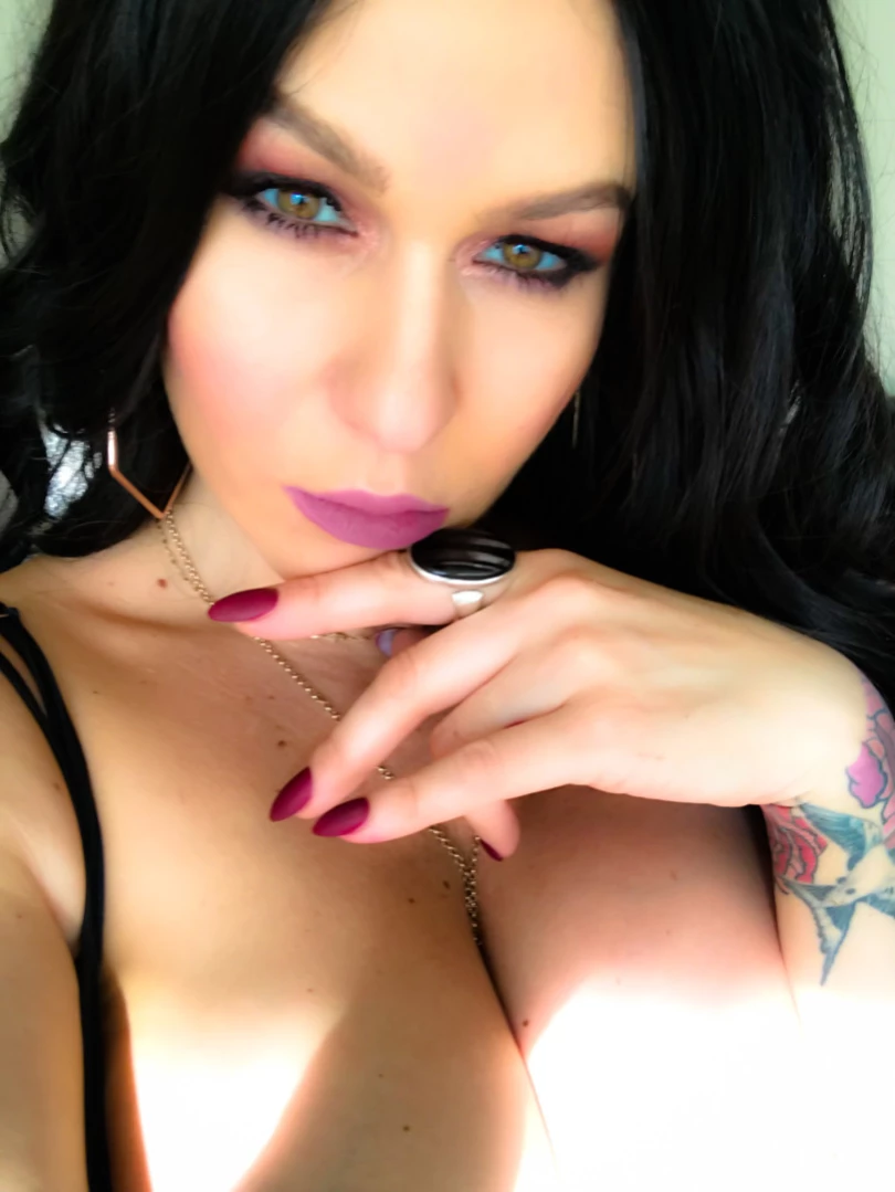 Madam Violet [ surrendersubmit ] Onlyfans leaked photo 14309605 on Hotleaks.tv