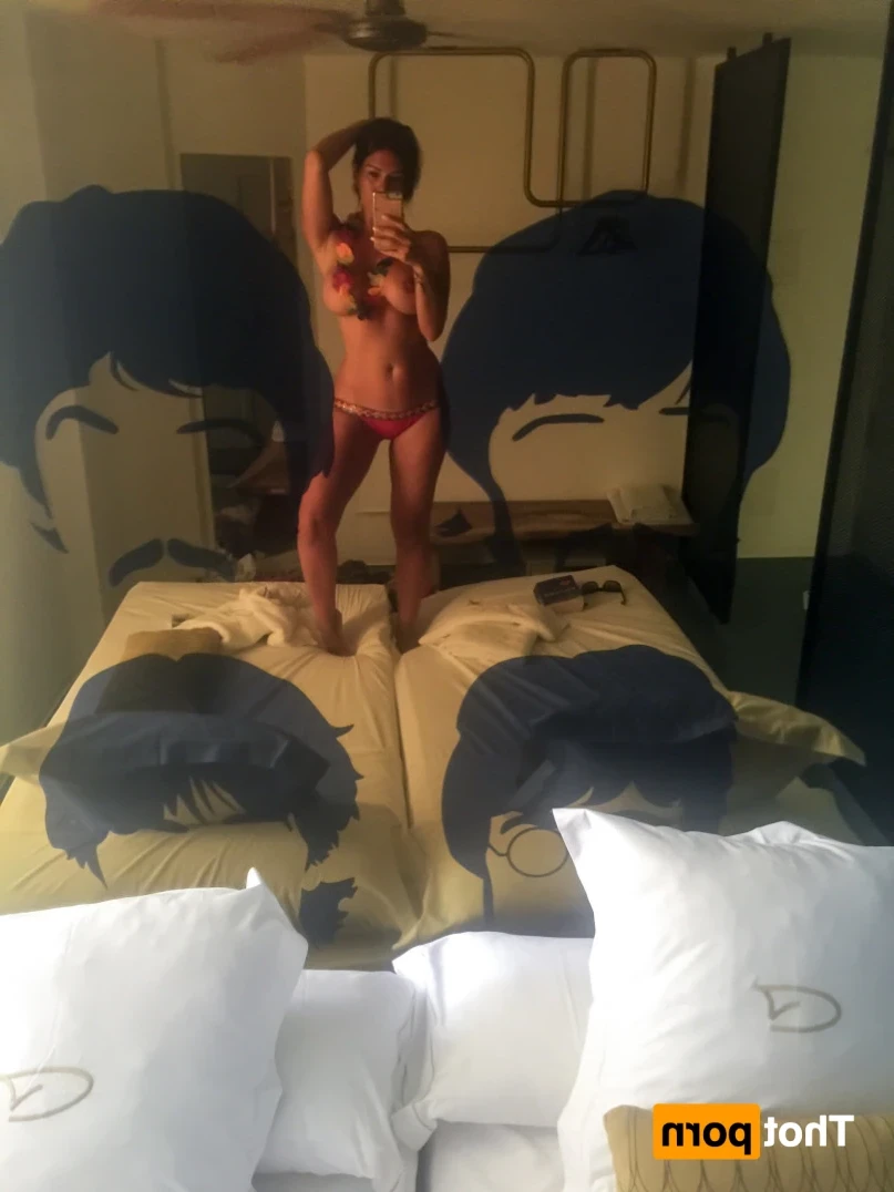 Madam Violet [ surrendersubmit ] Onlyfans leaked photo 14406597 on Hotleaks.tv