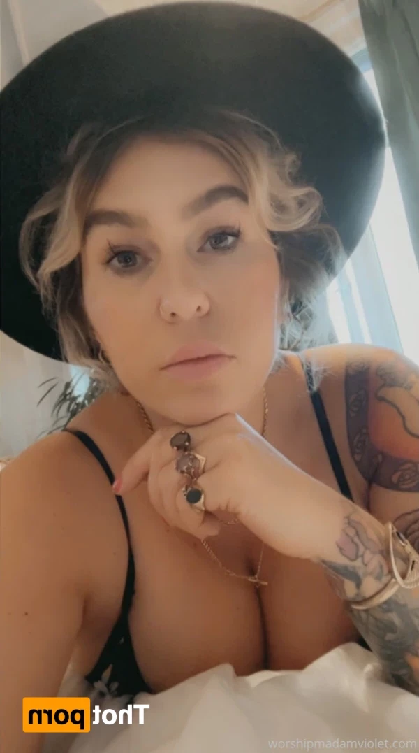 Madam Violet [ surrendersubmit ] Onlyfans leaked photo 14411799 on Hotleaks.tv