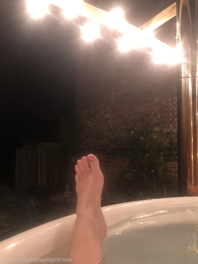 Madam Violet [ surrendersubmit ] Onlyfans leaked photo 14456221 on Hotleaks.tv