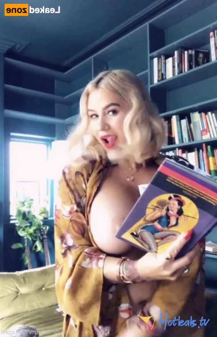Madam Violet [ surrendersubmit ] Onlyfans leaked photo 14473105 on Hotleaks.tv