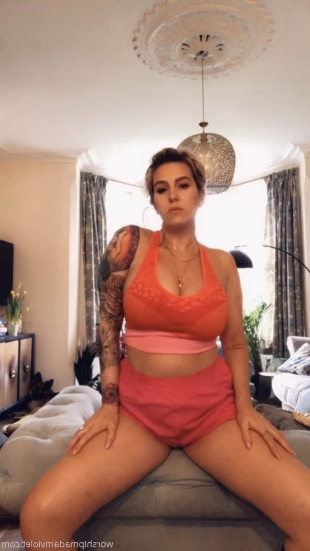 Madam Violet [ surrendersubmit ] Onlyfans leaked photo 14506011 on Hotleaks.tv