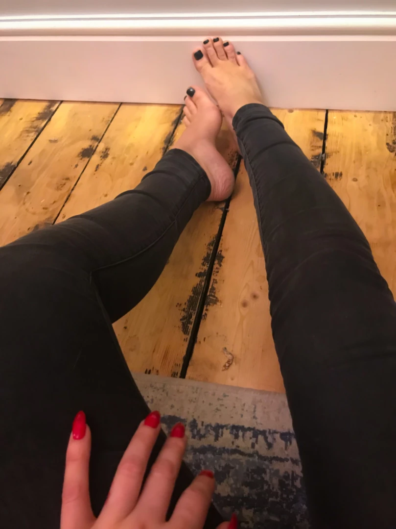 Madam Violet [ surrendersubmit ] Onlyfans leaked photo 14513155 on Hotleaks.tv