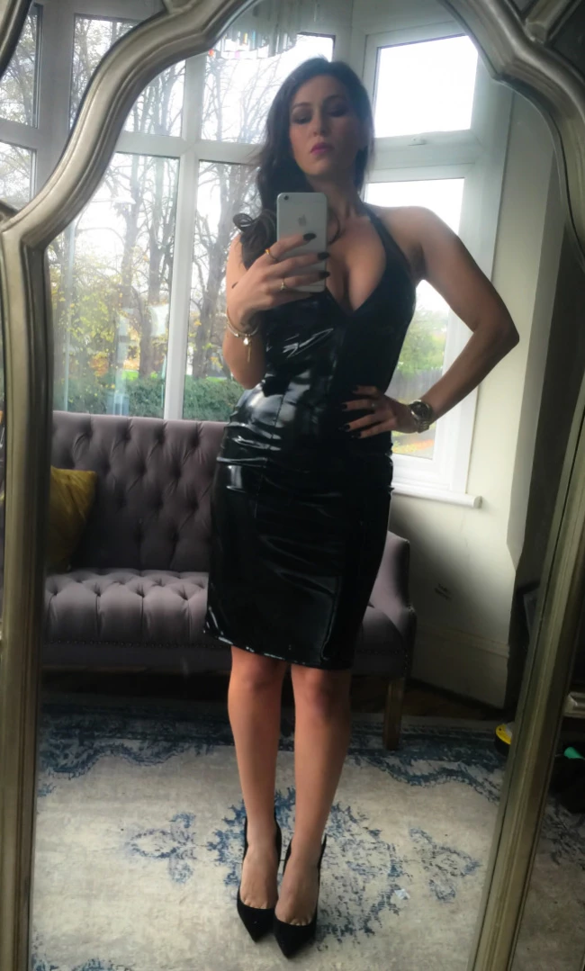 Madam Violet [ surrendersubmit ] Onlyfans leaked photo 14545657 on Hotleaks.tv