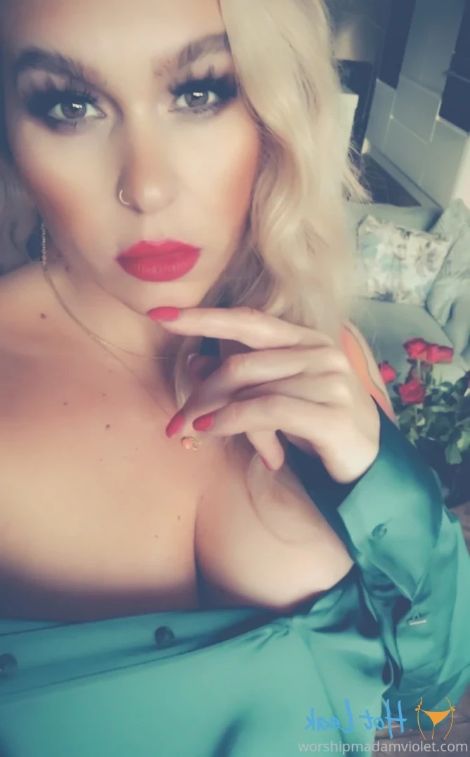 Madam Violet [ surrendersubmit ] Onlyfans leaked photo 14557702 on Hotleaks.tv