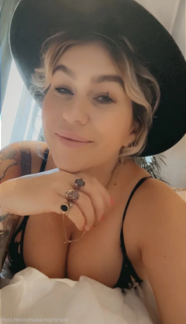 Madam Violet [ surrendersubmit ] Onlyfans leaked photo 14558873 on Hotleaks.tv
